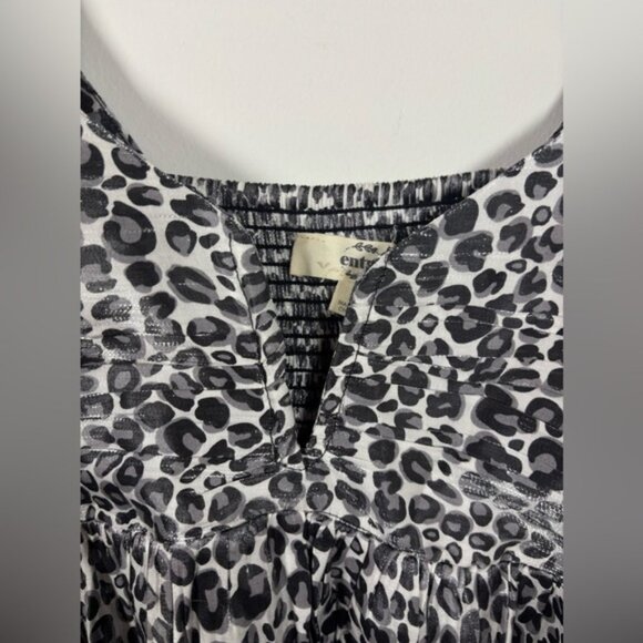 Entro Leopard Blouse size Small - Picture 3 of 5